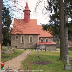 Przykościelny cmentarz w Piechowicach - przykoscielny cmentarz w piechowicach 2