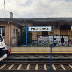 Dworzec kolejowy w Piechowicach - dworzec kolejowy w piechowicach 6