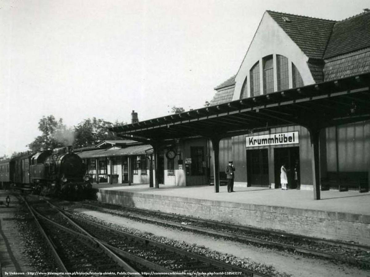 Widok dworca kolejowego w Karpaczu w 1930 roku