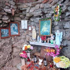 Ponura kapliczka w Bukowcu - ponura kapliczka w bukowcu 2