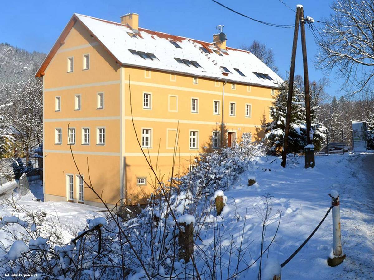 Dawny młyn wodno-elektryczny w Karpnikach - dawny mlyn wodno elektryczny w karpnikach 6