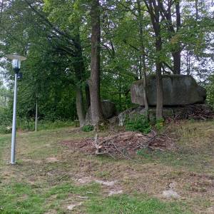 Kamień Waloński w Przesiece - kamien walonski w przesiece 2