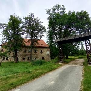 Dwór Czarne w Jeleniej Górze - dwor czarne w jeleniej gorze w 2024 roku 1