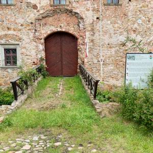 Dwór Czarne w Jeleniej Górze - dwor czarne w jeleniej gorze w 2024 roku 9