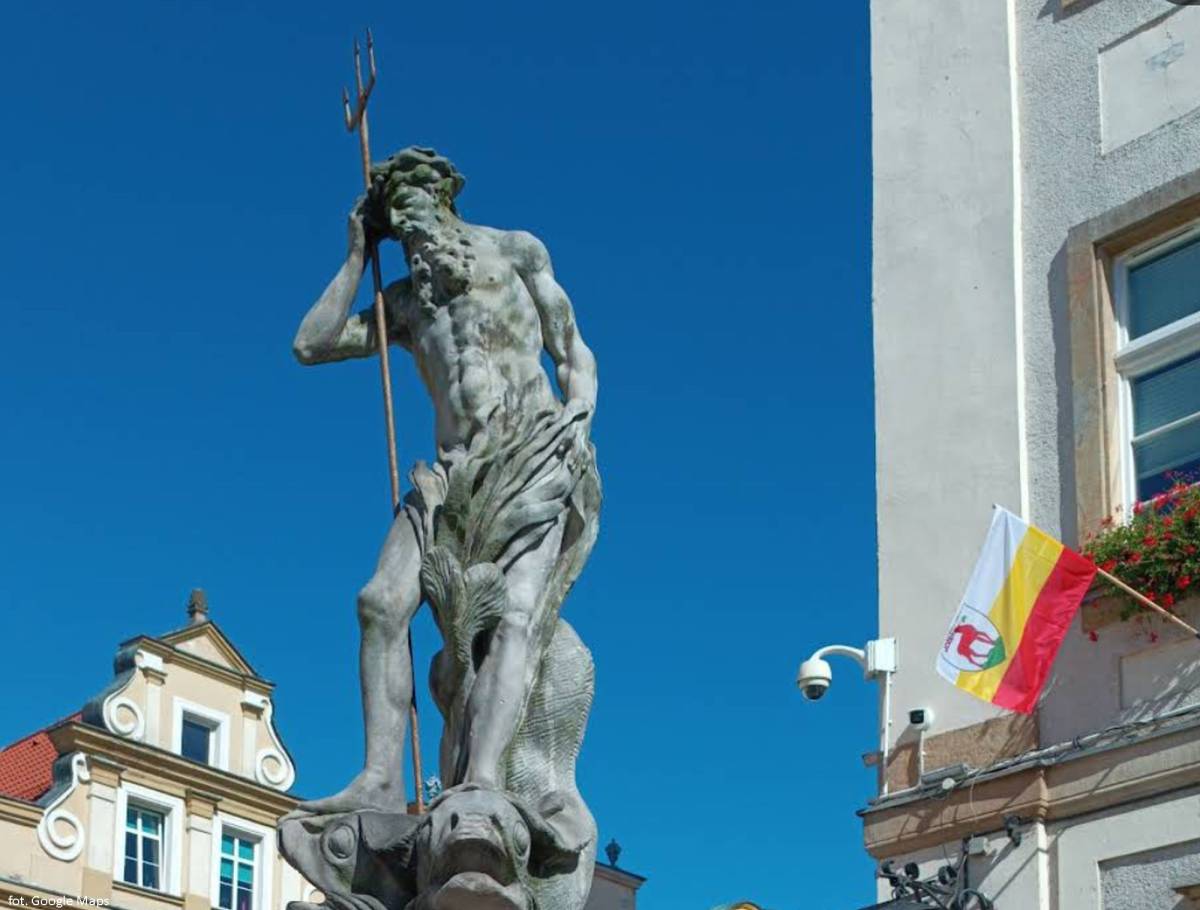 Fontanna Neptuna w Jeleniej Górze - fontanna neptuna w jeleniej gorze