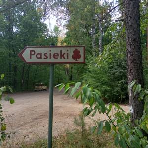 Parking przy Pasiekach w Miasteczku Śląskim - img 20250831 175738682 hdr