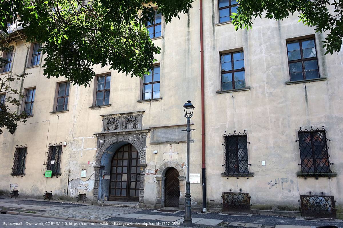 Muzeum Dziedzictwa i Kultury Kresów w Brzegu - dawne gimnazjum piastowskie w brzegu 2