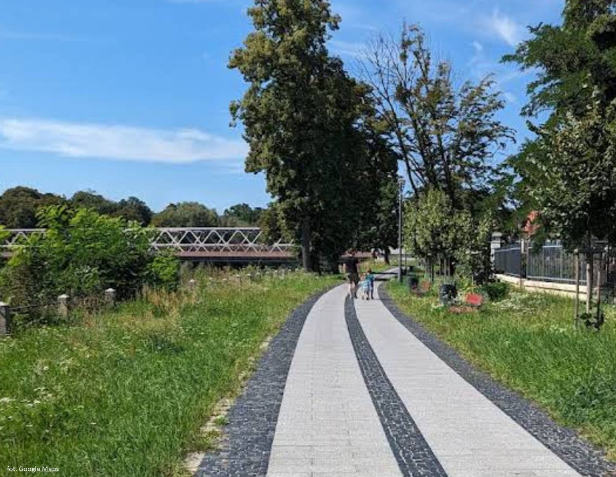 Bulwary Nadodrzańskie w Brzegu - bulwary nadodrzanskie w brzegu 6