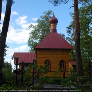 Cerkiew cmentarna Świętych Cyryla i Metodego w Białowieży - bialowieza cerkiew cmentarna 2015 05 17 16 08 44 1