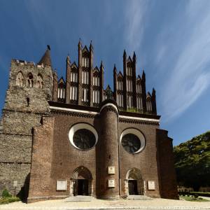 Sanktuarium Męki Pańskiej w Ziębicach - ziebice bazilika panorama