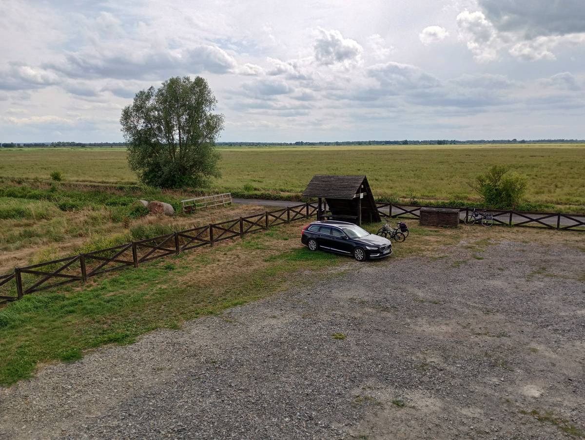 Parking przy ścieżce Olszynki - parking przy sciezce olszynki 10