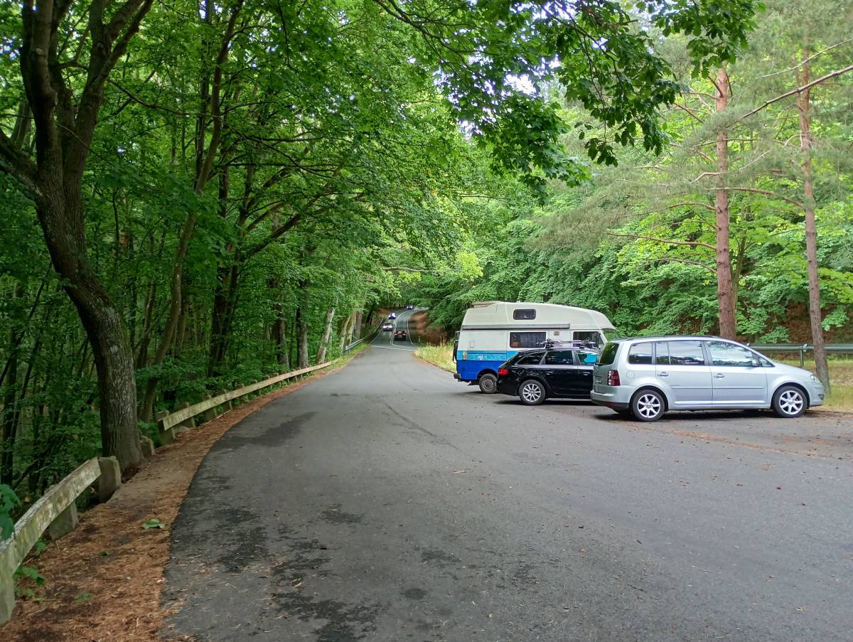 Parking przy Wzgórzu Gosań - parking przy wzgorzu gosan 2