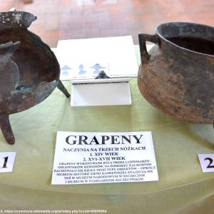 Muzeum Historii Ziemi Kamieńskiej w Kamieniu Pomorskim - grapeny