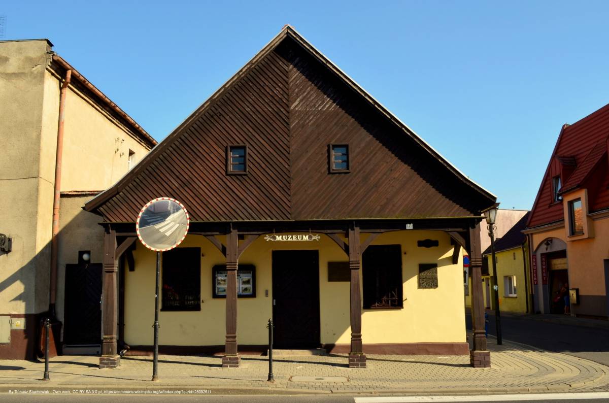 Muzeum Regionalne w Stęszewie - steszew rynek 8 dom szach xviii xix nr rej 1185a z dn 24 07 1970