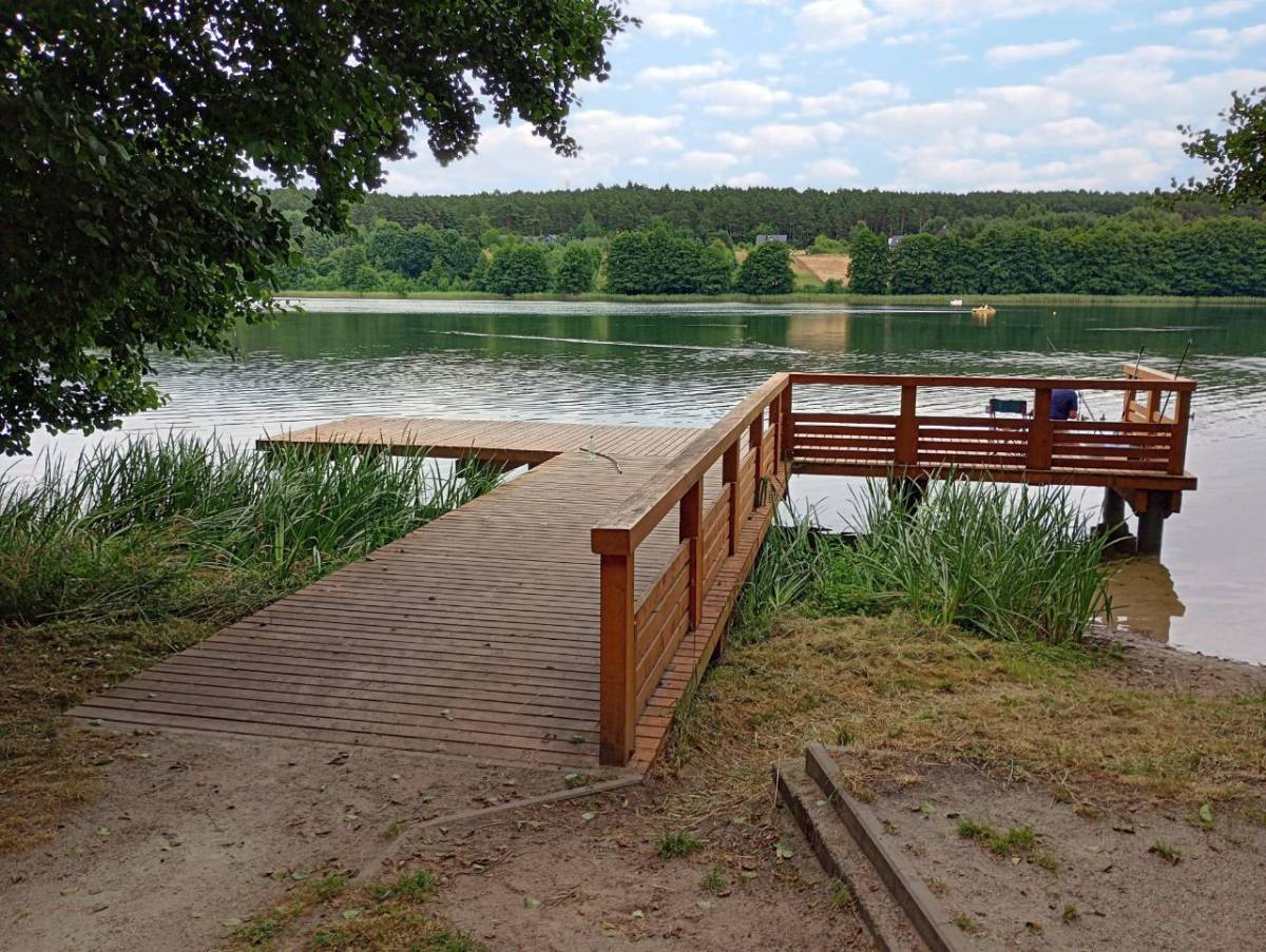 Pomost nad Jeziorem Wisełka - molo na jeziorem wiselka