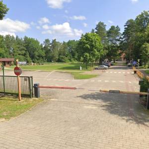 Parking przy Ośrodku Edukacyjno-Muzealnym RPN - parking przy osrodku edukacyjno muzealnym rpn 1