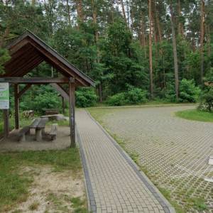 Parking przy wejściu do Parku w Górecku Starym - parking przy wejsciu do parku w gorecku starym3