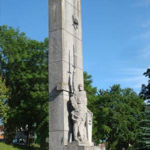 Pomnik Poległym Za Polskość Tych Ziem w Kamieniu Pomorskim - kamien pomorski pomnik poleglym za polskosc tych ziem 2011 mzw 00499