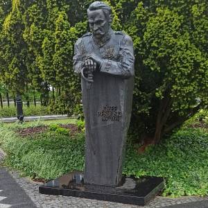Pomnik Józefa Piłsudskiego w Kamieniu Pomorskim - pomnik jozefa pilsudskiego w kamieniu pomorskim 1