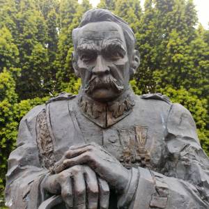 Pomnik Józefa Piłsudskiego w Kamieniu Pomorskim - pomnik jozefa pilsudskiego w kamieniu pomorskim 2
