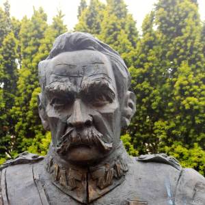 Pomnik Józefa Piłsudskiego w Kamieniu Pomorskim - pomnik jozefa pilsudskiego w kamieniu pomorskim 2 kopia