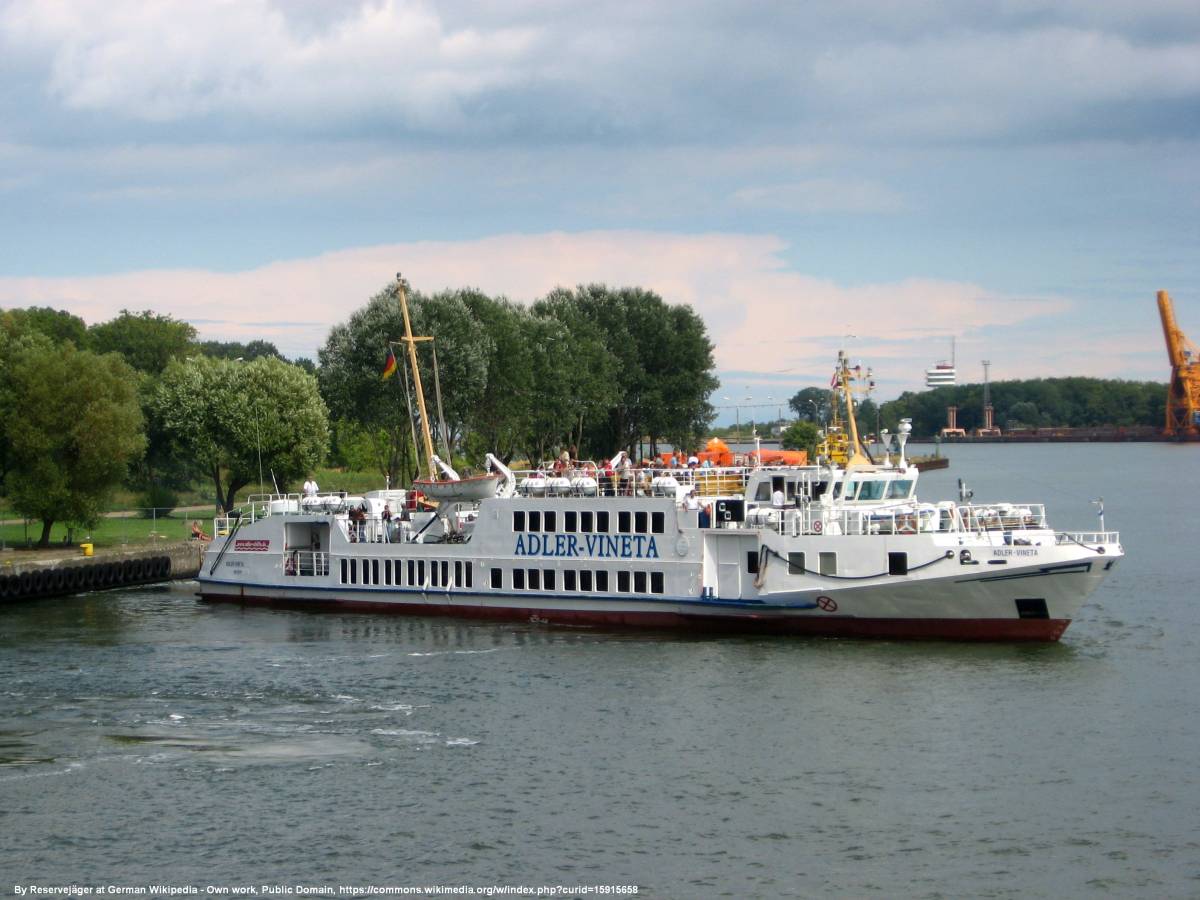 Rejsy statkiem w Świnoujściu - adler vineta