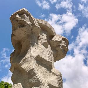 Pomnik Trygława w Wolinie - pomnik tryglawa w wolinie 1