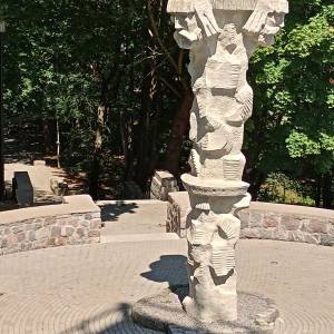 Pomnik Trygława w Wolinie - pomnik tryglawa w wolinie 4