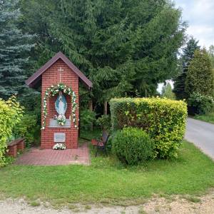 Kapliczka Matki Boskiej Niepokalanej Poczętej w Łysakowie - kapliczka matki boskiej niepokalanej poczetej w lysakowie 5