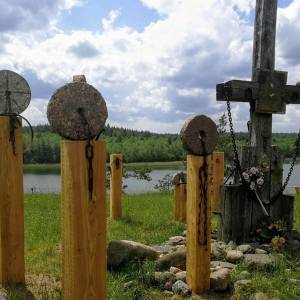 Krzyż przydrożny nad Wigrami - krzyz przydrozny nad wigrami3
