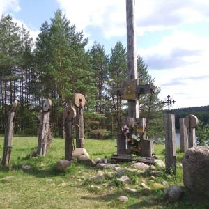 Krzyż przydrożny nad Wigrami - krzyz przydrozny nad wigrami4