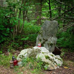 Grób Czarownicy w Górach Opawskich - grob czarownicy w gorach opawskich 1