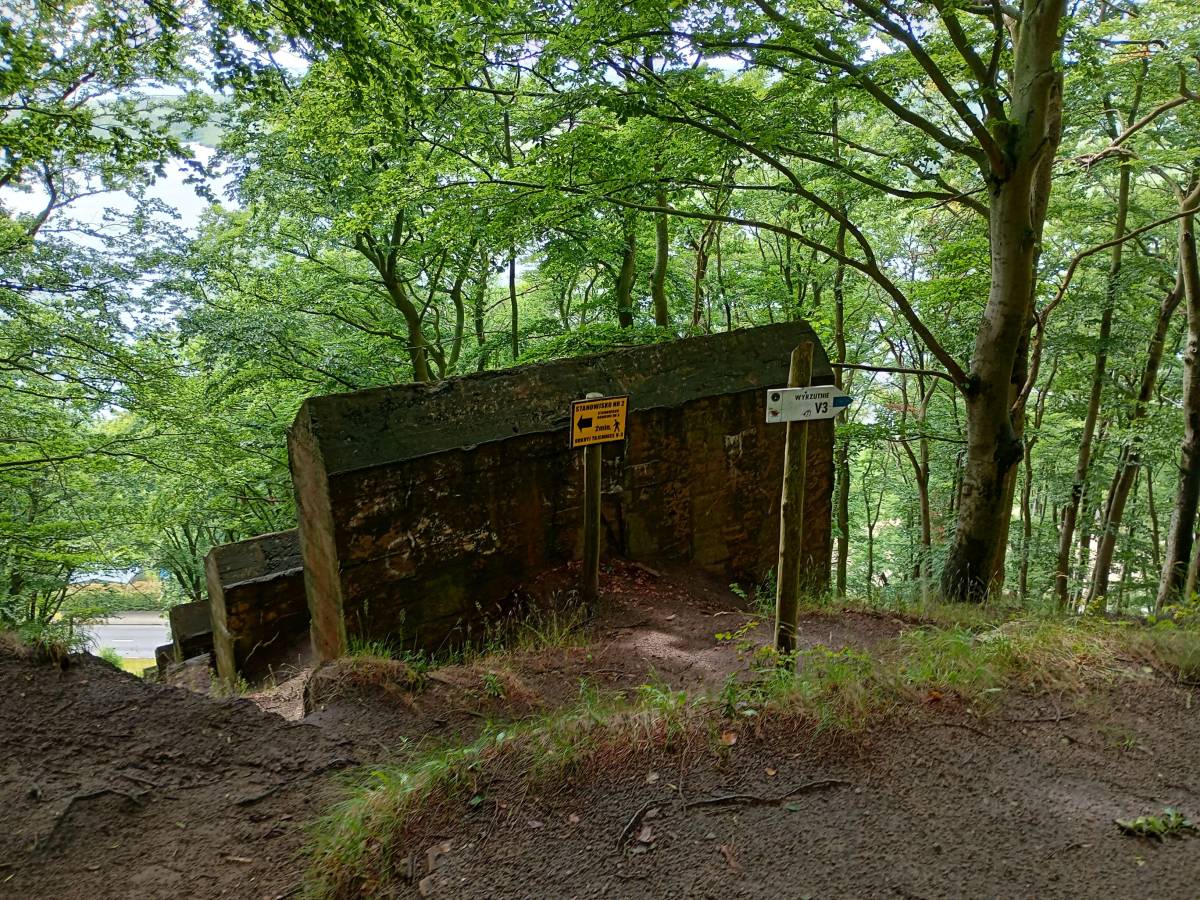 Stanowiska tajnej broni V3 w Zalesiu - stanowiska tajnej broni v3 w zalesiu 9