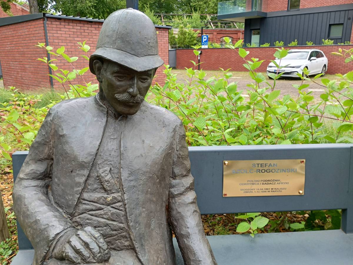 Ławeczka Stefana Szolc-Rogozińskiego w Świnoujściu - laweczka stefana szolc rogozinskiego w swinoujsciu 3