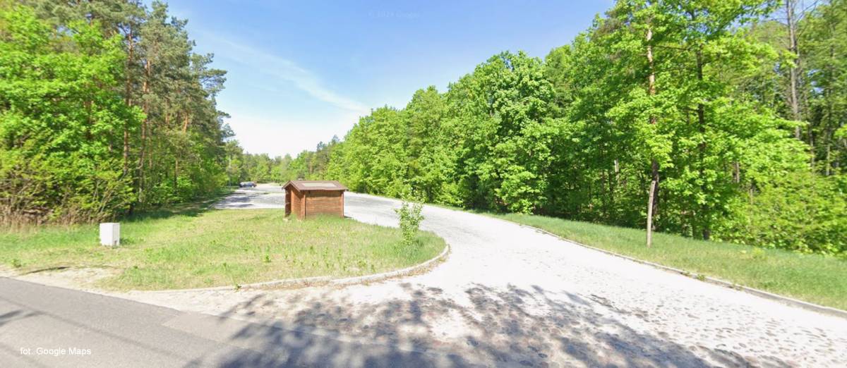 Parking Dziekanów Leśny - parking dziekanow lesny3