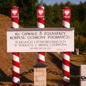 Pomnik Korpusu Ochrony Pogranicza i Cmentarz Wojenny w Wytycznie - wytyczno 2