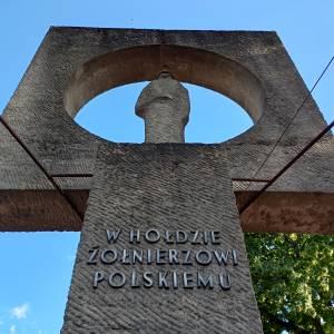 Pomnik Żołnierza Polskiego w Witnicy - pomnik zolnierza polskiego w witnicy 4