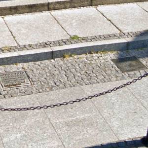 Tabliczki pamiątkowe przy rynku w Międzyrzeczu - tabliczki pamiatkowe przy rynku w miedzyrzeczu 1