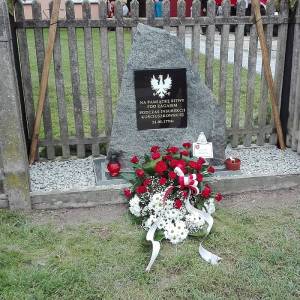 Tablica upamiętniająca bitwę insurekcji kościuszkowskiej pod Zagajem - tablica upamietniajaca bitwe insurekcji kosciuszkowskiej pod zagajem