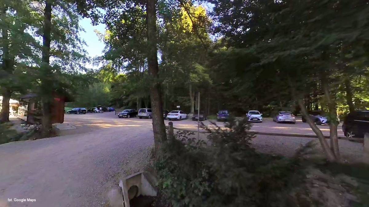 Parking Klasztorny - parking klasztorny