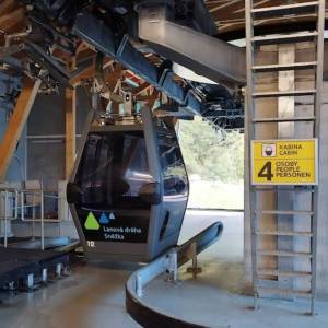 Dolna stacja kolejki gondolowej na Śnieżkę - dolna stacja kolejki na sniezke 1