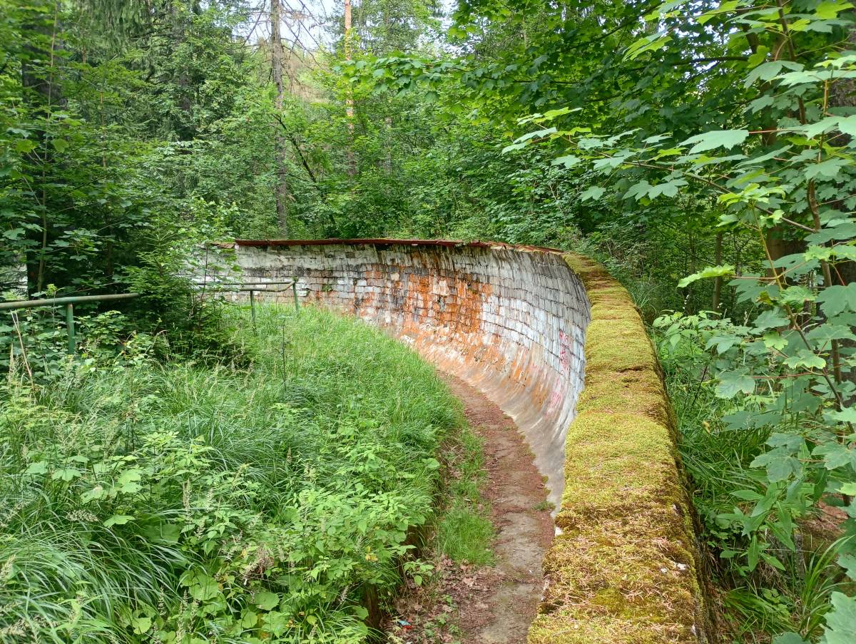 Ruiny toru bobslejowo-saneczkowego w Karpaczu - ruiny toru bobslejowego w karpaczu 4