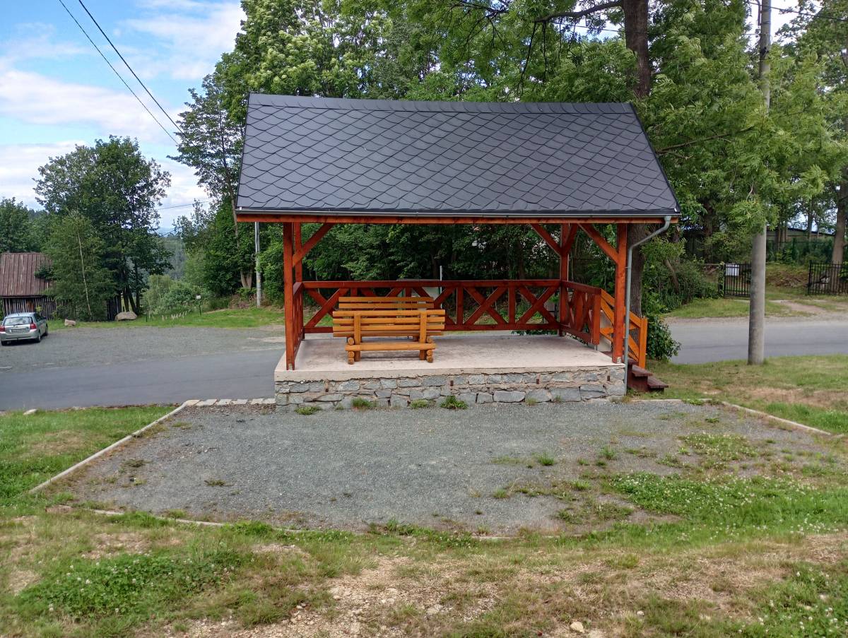 Parking przy Kamieniu Walońskim w Przesiece - parking przy kamieniu walonskim w przesiece 6