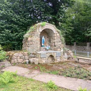 Grota maryjna w Staniszowie - grota maryjna w staniszowie 3