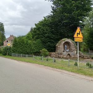 Grota maryjna w Staniszowie - grota maryjna w staniszowie 5