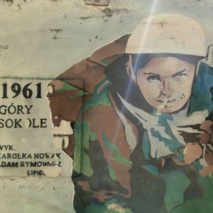 Mural Wandy Rutkiewicz w Górach Sokolich - mural wandy rutkiewicz w gorach sokolich w 2024 roku 1