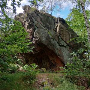 Skałki wspinaczkowe w Górach Sokolich - krzywa turnia w gorach sokolich 1