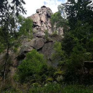 Skałki wspinaczkowe w Górach Sokolich - krzywa turnia w gorach sokolich 2