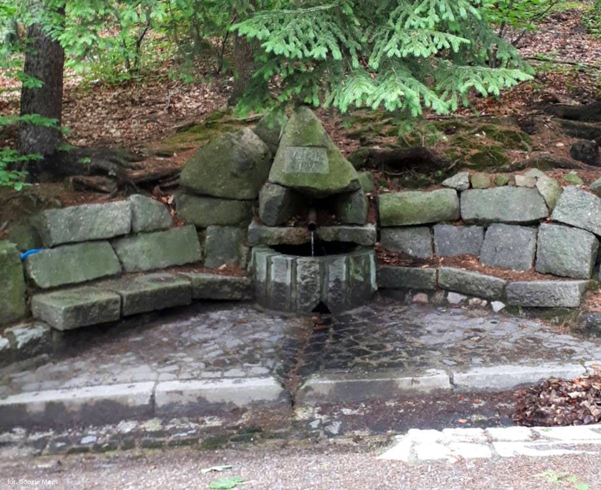 Źródło Jola w Kowarach - zrodlo jola w kowarach 1