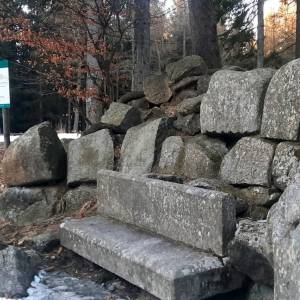 Kamienna Ławka w Kowarach - kamienna lawka w kowarach 7